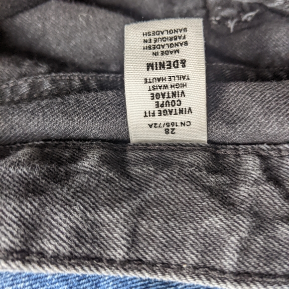 2 pairs of H&M jeans - Picture 7 of 8